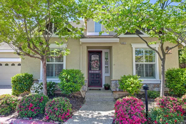 Property Slideshow image 3 of 38 | 3812 park dr, El Dorado Hills, CA, 95762