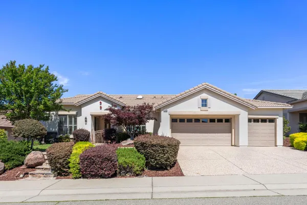 Property Slideshow image 2 of 63 | 2260 hidden hills ln, Lincoln, CA, 95648