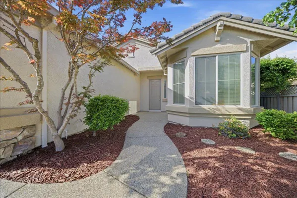 Property Slideshow image 3 of 18 | 1611 hackberry ln, Lincoln, CA, 95648