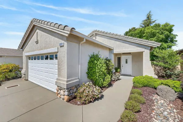 Property Slideshow image 3 of 37 | 2272 winding way, Lincoln, CA, 95648