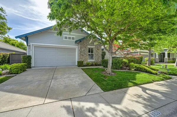 Property Slideshow image 3 of 94 | 5806 san anselmo ln, Sacramento, CA, 95835