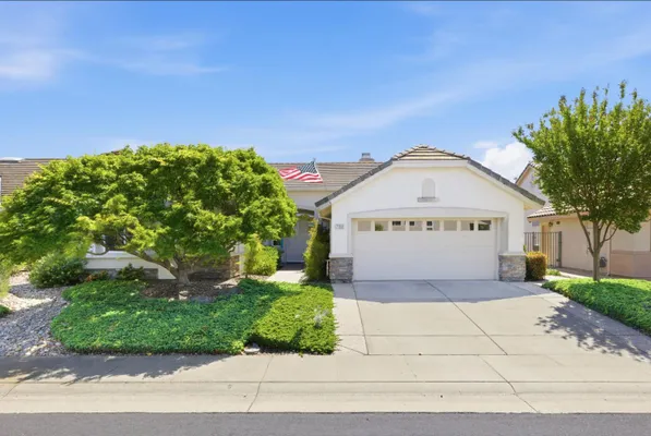 Property Slideshow image 3 of 48 | 7108 secret garden loop, Roseville, CA, 95747