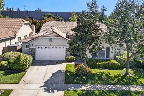 Property Slideshow image 2 of 67 | 4637 monte mar dr, El Dorado Hills, CA, 95762