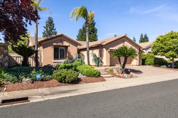 Property Slideshow image 2 of 35 | 2020 laurelhurst ln, Lincoln, CA, 95648