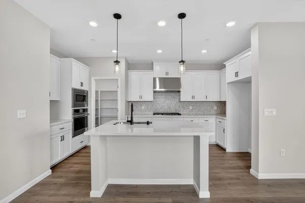 Property Slideshow image 2 of 34 | 2086 marlette way, Lincoln, CA, 95648