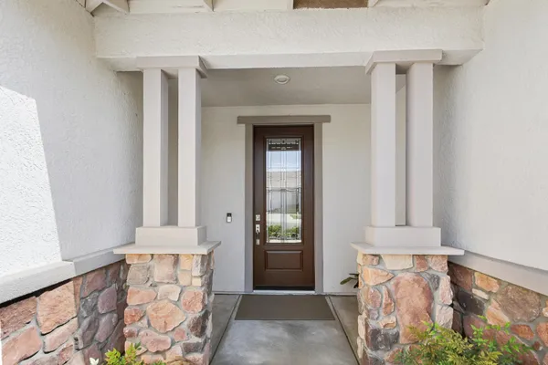 Property Slideshow image 3 of 46 | 933 hadley dr, Lincoln, CA, 95648