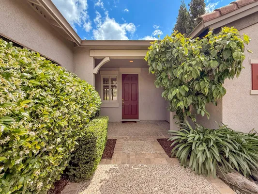 Property Slideshow image 2 of 51 | 885 bridalveil ln, Lincoln, CA, 95648