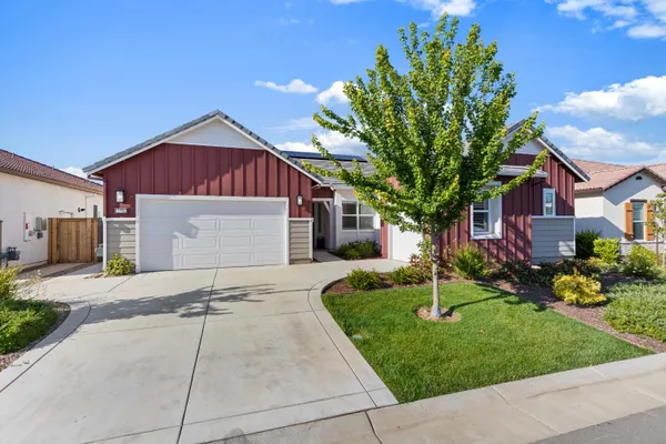 Property Slideshow image 2 of 30 | 8356 evans tree dr, Roseville, CA, 95747