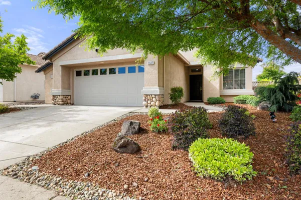 Property Slideshow image 2 of 43 | 1617 hackberry ln, Lincoln, CA, 95648