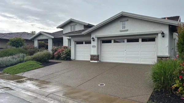 Property Slideshow image 2 of 29 | 1062 longhorn ln, Lincoln, CA, 95648