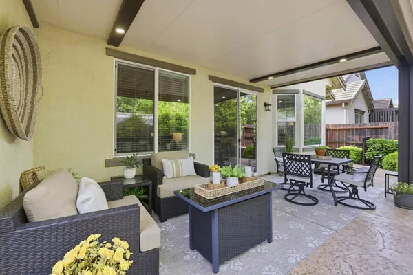 Property Slideshow image 2 of 40 | 2104 appersett loop, Roseville, CA, 95747