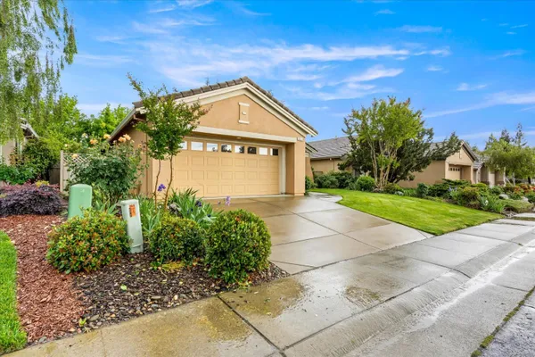 Property Slideshow image 3 of 68 | 955 dogwood loop, Lincoln, CA, 95648