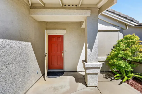 Property Slideshow image 3 of 38 | 2051 stepping stone ln, Lincoln, CA, 95648