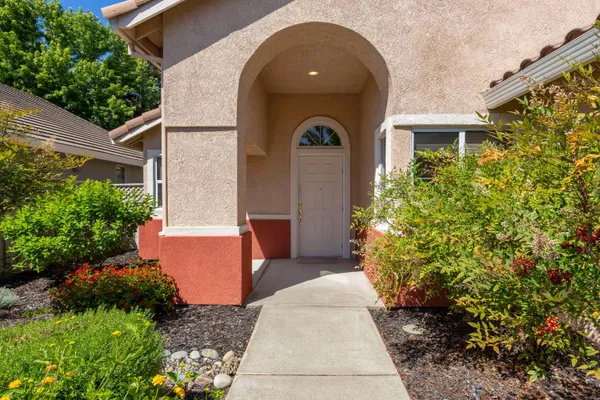 Property Slideshow image 3 of 54 | 5329 angelrock loop, Roseville, CA, 95747