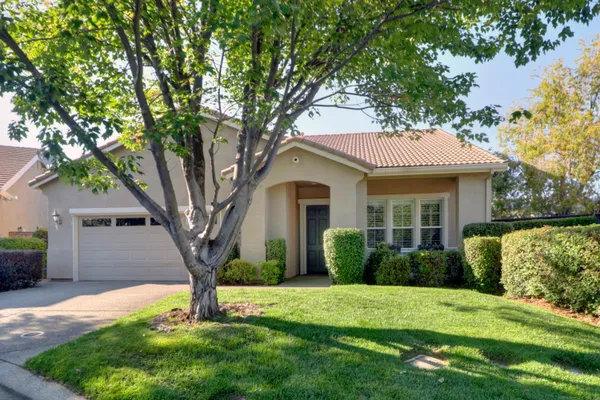 Property Slideshow image 2 of 34 | 3550 saddlepeak ct, Rocklin, CA, 95765