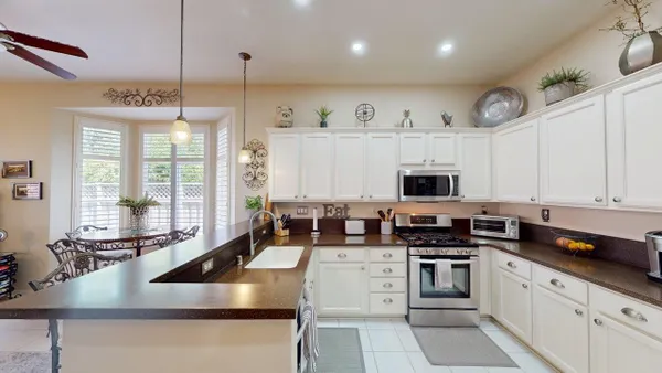 Property Slideshow image 3 of 25 | 7517 locomotive ln, Roseville, CA, 95747