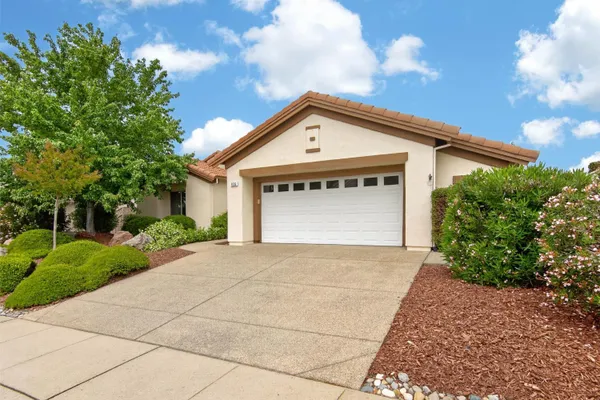 Property Slideshow image 3 of 51 | 836 magnolia ln, Lincoln, CA, 95648