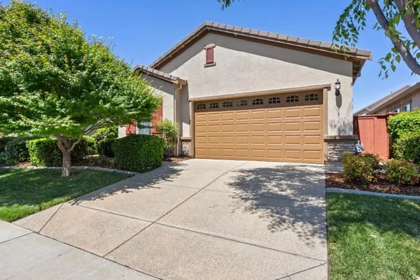 Property Slideshow image 2 of 55 | 2081 appersett loop, Roseville, CA, 95747