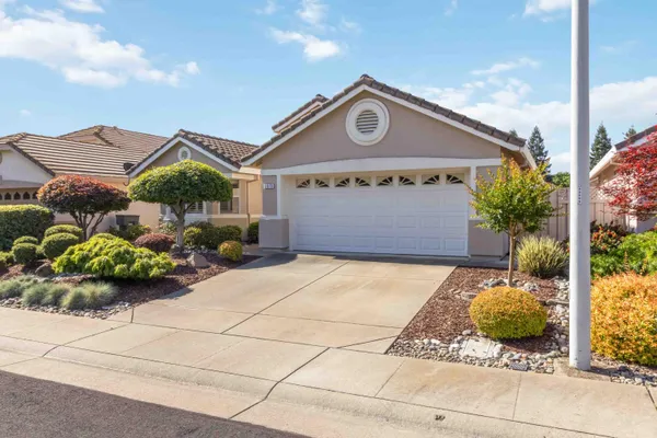 Property Slideshow image 3 of 37 | 5073 whiteclover ln, Roseville, CA, 95747