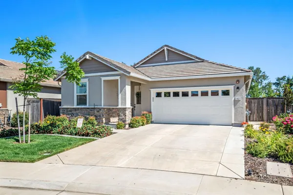 Property Slideshow image 2 of 27 | 1627 carson river loop, Lincoln, CA, 95648