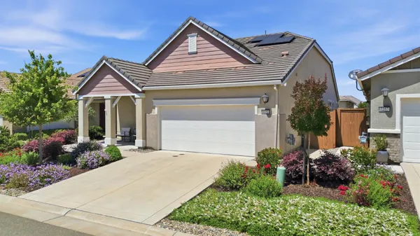 Property Slideshow image 2 of 63 | 7255 sagunto pl, El Dorado Hills, CA, 95762