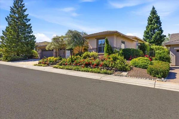 Property Slideshow image 2 of 54 | 2471 walden view ln, Lincoln, CA, 95648