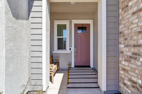 Property Slideshow image 3 of 24 | 5000 fieldview ln, Roseville, CA, 95747