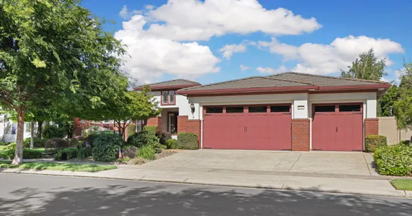Property Slideshow image 3 of 54 | 2424 ashbridge ln, Manteca, CA, 95336