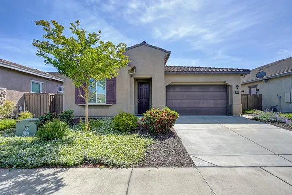 Property Slideshow image 2 of 49 | 4362 libyan sea ln, Sacramento, CA, 95834