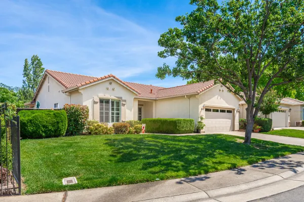 Property Slideshow image 2 of 75 | 3504 pleasant creek dr, Rocklin, CA, 95765