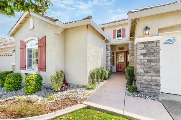 Property Slideshow image 3 of 86 | 6080 creekberry way, El Dorado Hills, CA, 95762