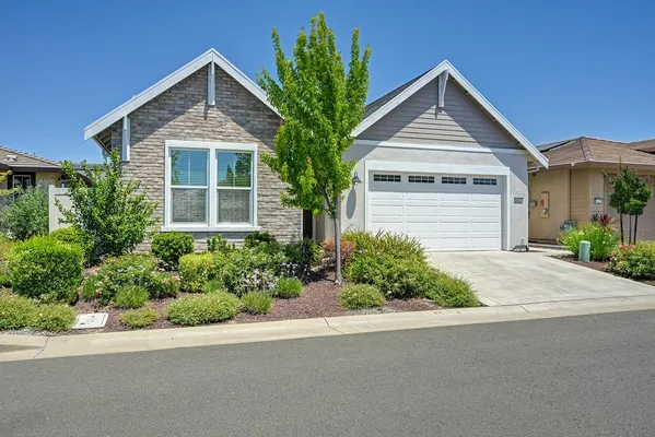 Property Slideshow image 2 of 55 | 6017 element ln, Roseville, CA, 95747