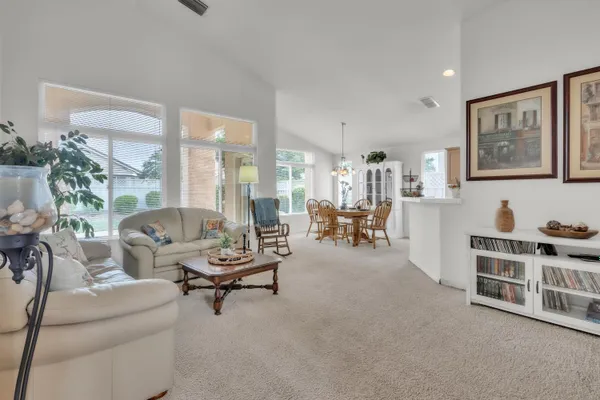 Property Slideshow image 2 of 27 | 6065 plum canyon ln, Roseville, CA, 95747