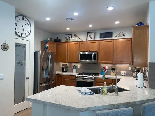 Property Slideshow image 2 of 35 | 160 s rock house cir, Sacramento, CA, 95835