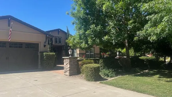 Property Slideshow image 2 of 2 | 1240 holly berry ct, Manteca, CA, 95336