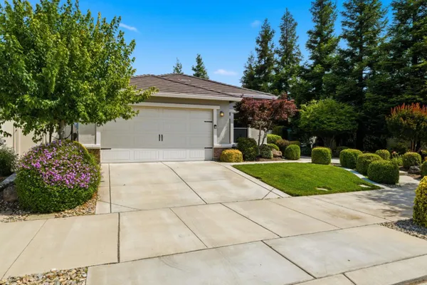 Property Slideshow image 2 of 52 | 1283 shady pines st, Manteca, CA, 95336