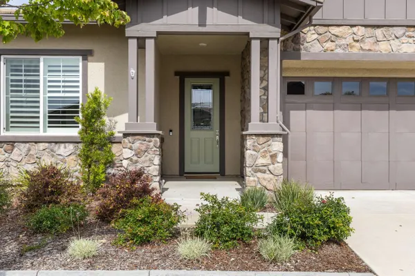 Property Slideshow image 2 of 35 | 508 lodge ct, Lincoln, CA, 95648