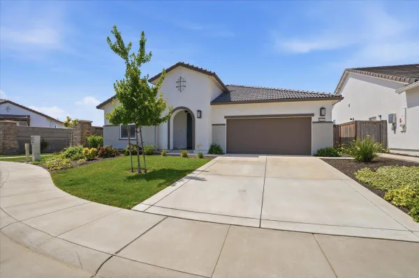Property Slideshow image 2 of 47 | 8317 evans tree dr, Roseville, CA, 95747