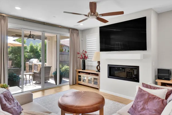 Property Slideshow image 3 of 46 | 1325 esplanade ln, Lincoln, CA, 95648