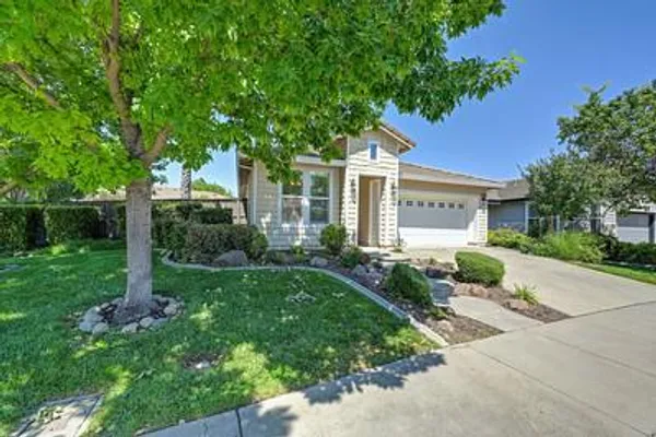 Property Slideshow image 3 of 71 | 120 pelican bay cir, Sacramento, CA, 95835