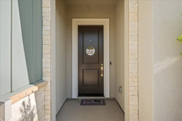Property Slideshow image 2 of 67 | 4211 meadow crest dr, Folsom, CA, 95630