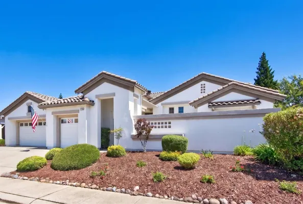 Property Slideshow image 2 of 62 | 2209 lamplight ln, Lincoln, CA, 95648