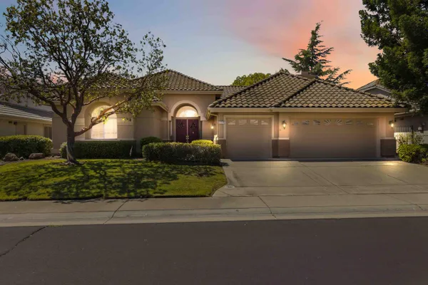 Property Slideshow image 2 of 76 | 7170 lost lake ln, Roseville, CA, 95747