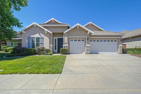 Property Slideshow image 3 of 75 | 2438 langtree dr, Roseville, CA, 95747