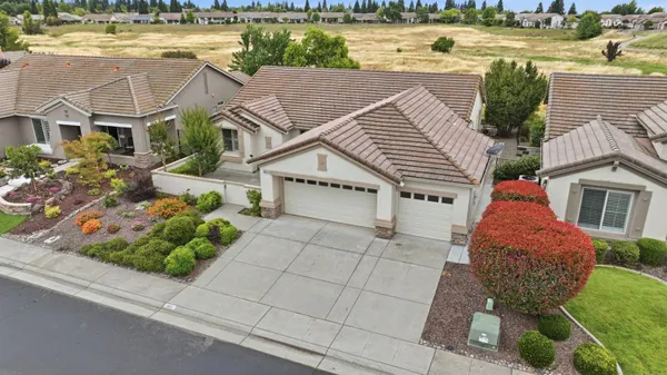 Property Slideshow image 2 of 71 | 601 northfield ln, Lincoln, CA, 95648