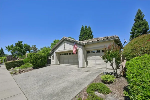 Property Slideshow image 2 of 41 | 815 el capitan, Lincoln, CA, 95648