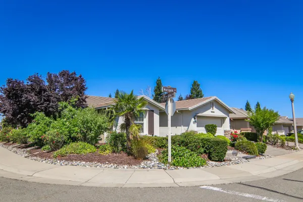Property Slideshow image 2 of 43 | 398 marigold ln, Lincoln, CA, 95648