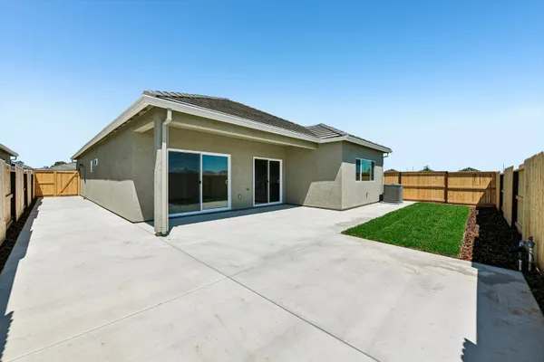 Property Slideshow image 2 of 9 | 945 norman rd, Galt, CA, 95632