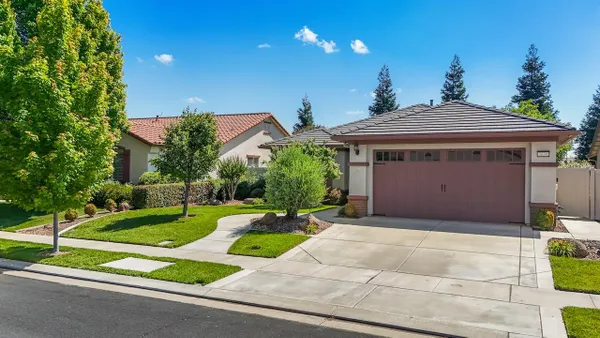 Property Slideshow image 3 of 95 | 2634 steeple run ln, Manteca, CA, 95336