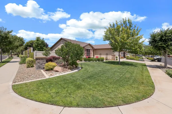 Property Slideshow image 3 of 64 | 2415 plumcreek ln, Manteca, CA, 95336